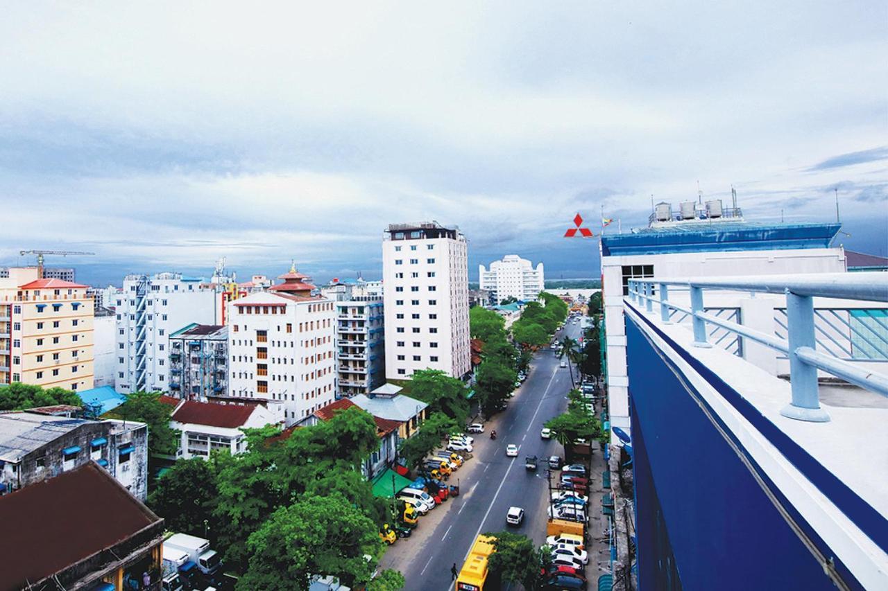 โรงแรมโบตาตอง ย่างกุ้ง ภายนอก รูปภาพ